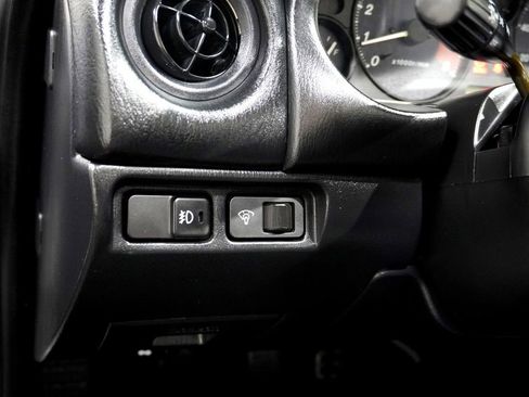 Used 2000 MAZDA MX-5 Miata image 18