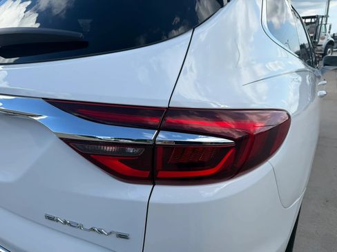Used 2019 Buick Enclave Essence FWD image 59