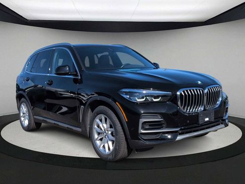 Used 2023 BMW X5 xDrive40i w/ Parking Assistance Package image 2