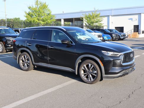 Used 2023 INFINITI QX60 Luxe AWD/4WD image 13