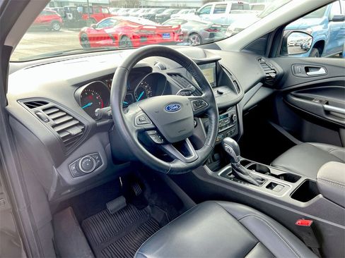 Used 2019 Ford Escape SEL image 10