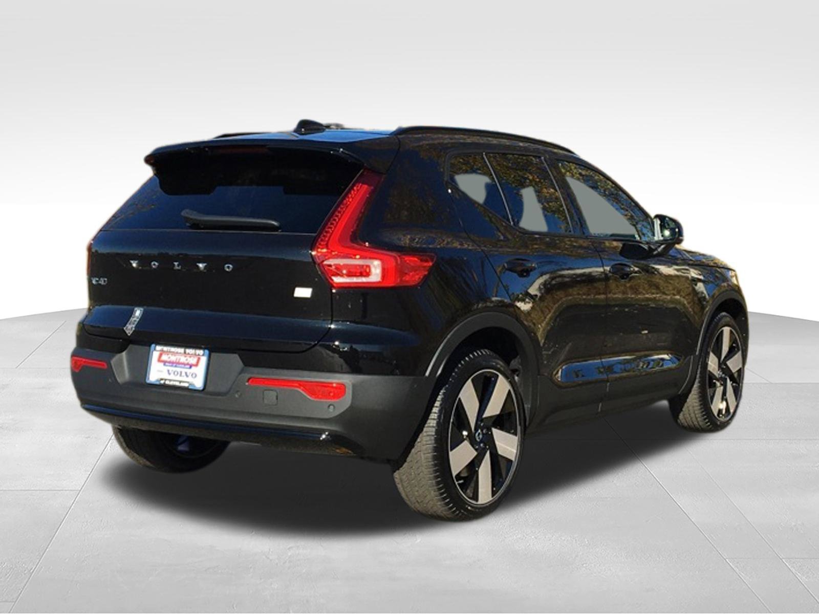 New 2024 Volvo XC40 Recharge Plus w/ Protection Package Premier RWD image 7