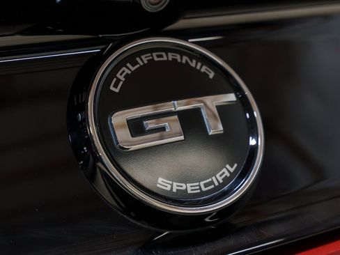 Used 2017 Ford Mustang GT Premium w/ Equipment Group 401A RWD image 7