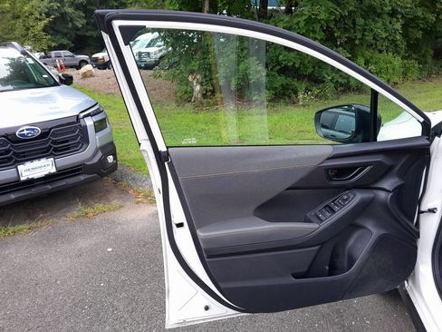 Used 2024 Subaru Crosstrek 2.5i Sport AWD/4WD image 11