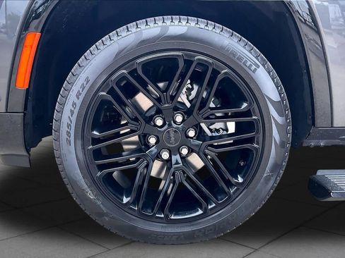 New 2026 Jeep Grand Wagoneer L Limited AWD/4WD image 11