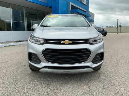 Used 2022 Chevrolet Trax LT w/ LT Convenience Package AWD/4WD image 15