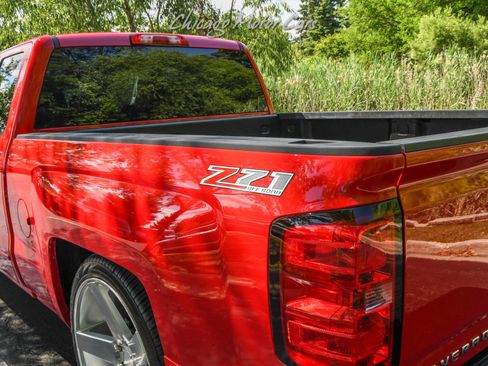 Used 2017 Chevrolet Silverado 1500 LT w/ All Star Edition AWD/4WD image 35