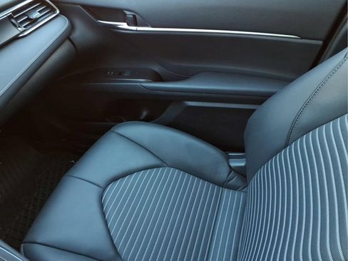 Used 2024 Toyota Camry SE FWD image 25