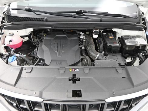 Used 2024 Kia Carnival LX image 33