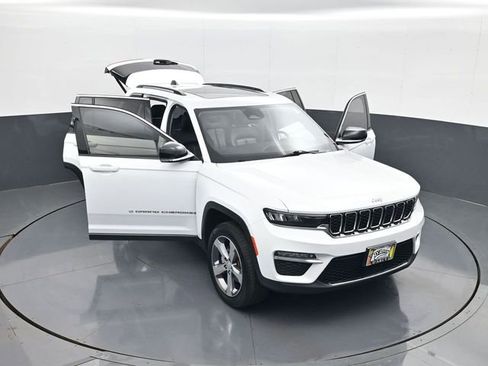 Used 2022 Jeep Grand Cherokee Limited w/ Trailer Tow Prep Group (B) image 29