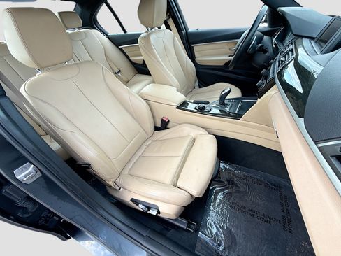 Used 2017 BMW 330i Sedan RWD image 14