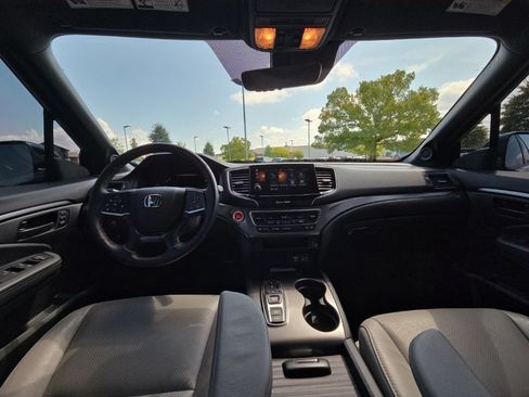 Used 2023 Honda Passport EX-L image 16