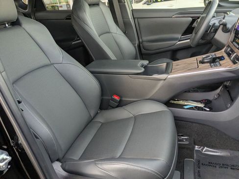 Used 2025 Subaru Solterra Limited w/ Limited Package image 27