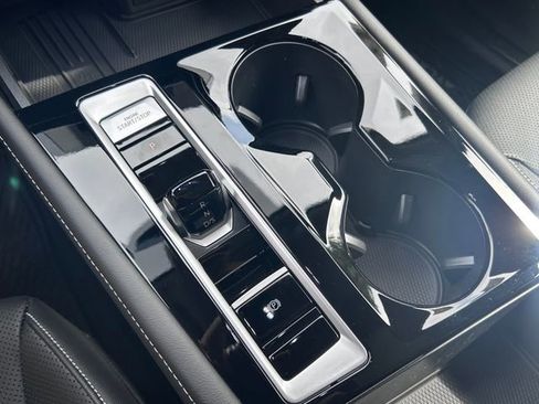 New 2026 Volkswagen Atlas SE FWD image 18