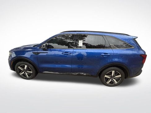 Used 2022 Kia Sorento S w/ Panoramic Sunroof Package image 6