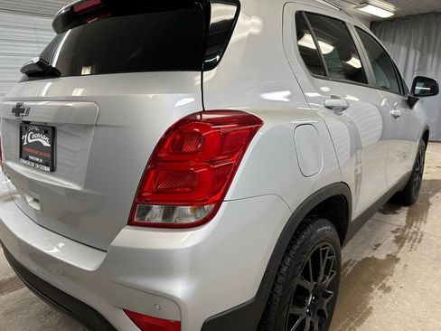 Certified 2022 Chevrolet Trax LT w/ Driver Confidence Package image 23