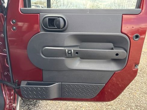 Used 2008 Jeep Wrangler Unlimited Rubicon w/ Dual Top Group image 24