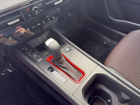 Certified 2025 Nissan Kicks SR w/ SR Premium Package image 18