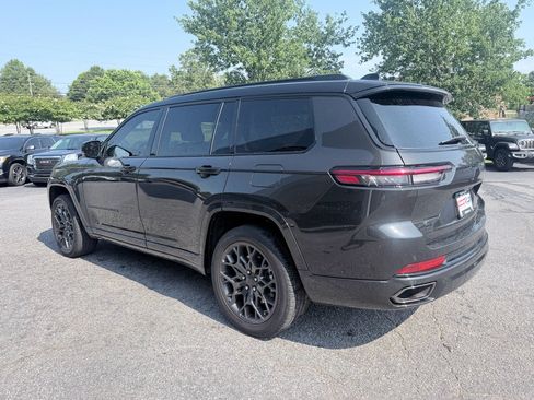 Used 2024 Jeep Grand Cherokee L Summit AWD/4WD image 7