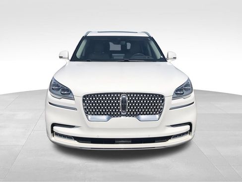 Used 2021 Lincoln Aviator Reserve w/ Equipment Group 210A AWD/4WD image 3