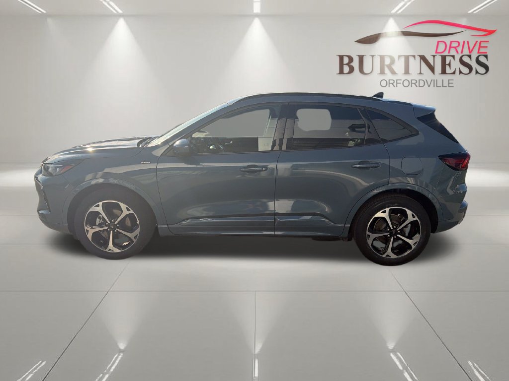 Used 2023 Ford Escape ST-Line Elite w/ Class II Trailer Tow Package AWD/4WD image 5