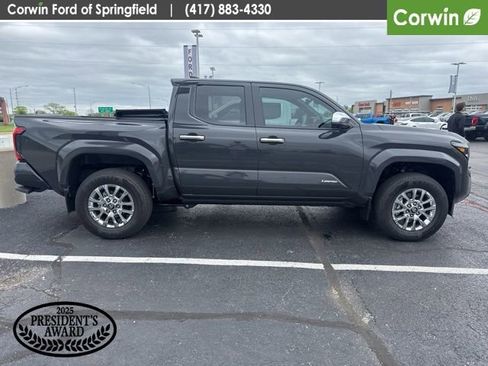 Used 2025 Toyota Tacoma Limited image 8