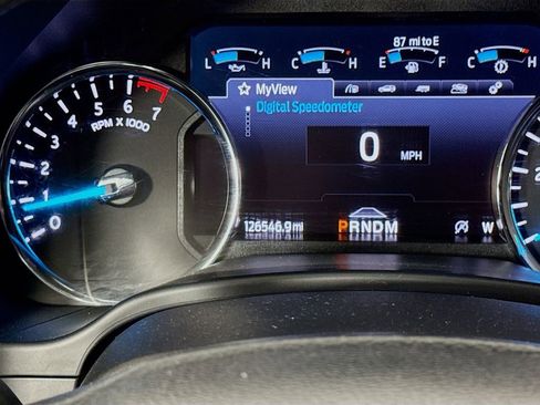 Used 2021 Ford Expedition Limited image 36