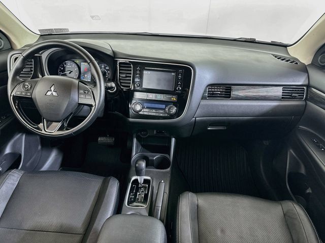 Used 2016 Mitsubishi Outlander AWD image 15