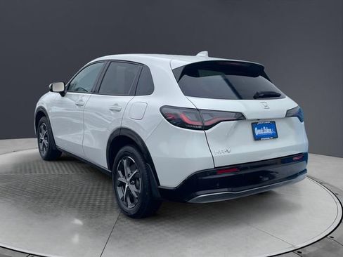 Certified 2024 Honda HR-V EX-L image 3