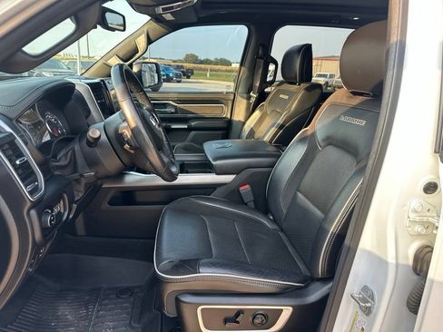 Used 2020 RAM 1500 Laramie AWD/4WD image 12