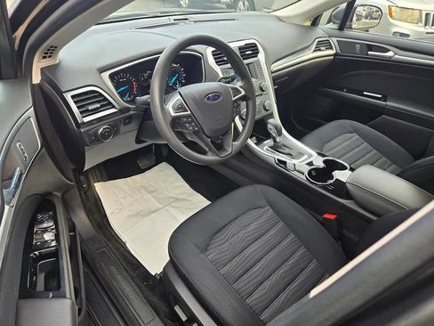 Used 2016 Ford Fusion SE image 28