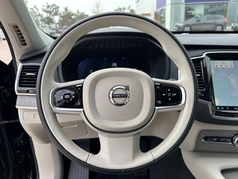 Used 2025 Volvo XC90 B6 Plus w/ Protection Package Premier image 13