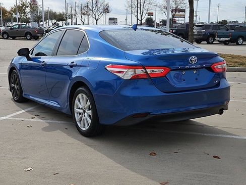 Used 2019 Toyota Camry LE image 7