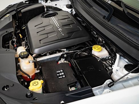 Used 2019 Jeep Cherokee Limited image 37