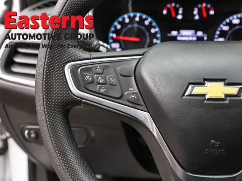 Used 2022 Chevrolet Equinox LS FWD image 14