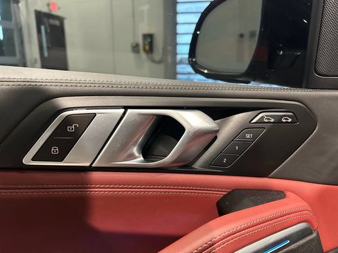 Used 2024 BMW X6 xDrive40i w/ M Sport Professional Package AWD/4WD image 12