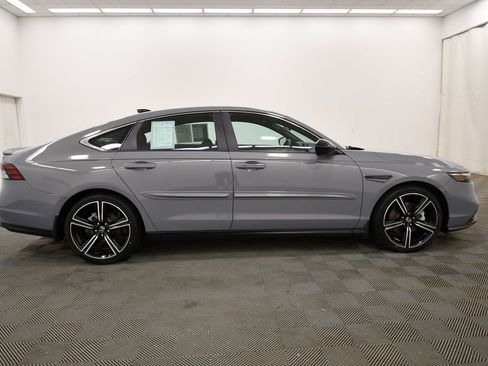 Certified 2023 Honda Accord Sport image 8