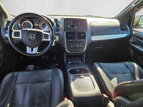 Used 2019 Dodge Grand Caravan GT FWD image 16
