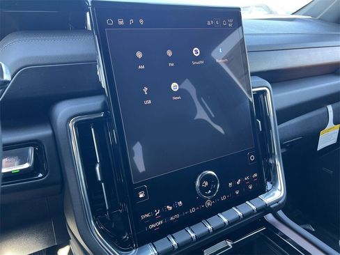 New 2026 GMC Yukon Denali image 17