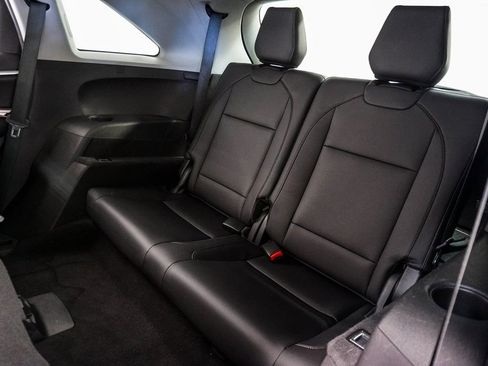 Used 2020 Acura MDX FWD image 25