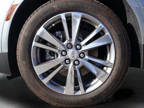 New 2025 Cadillac XT5 Premium Luxury image 9