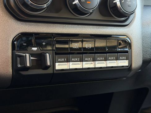 Used 2020 RAM 3500 Tradesman w/ Chrome Appearance Group AWD/4WD image 48