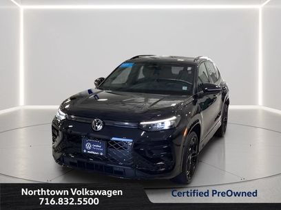 Certified 2025 Volkswagen Tiguan SE R-Line