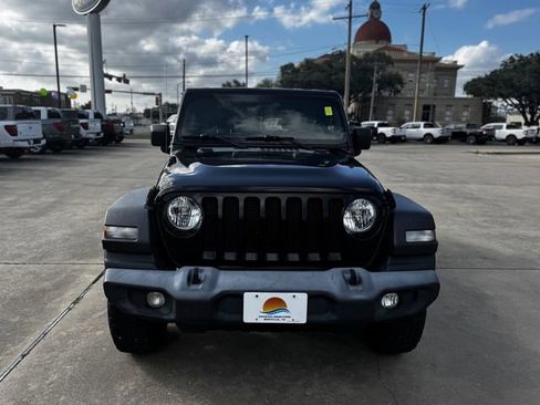 Used 2020 Jeep Wrangler Sport image 3
