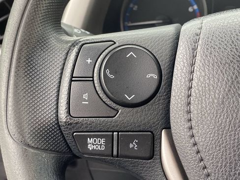 Certified 2017 Toyota RAV4 LE w/ Carpet Mat Package FWD image 26