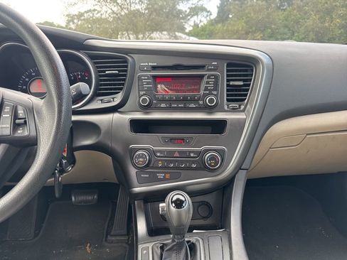 Used 2012 Kia Optima LX image 11