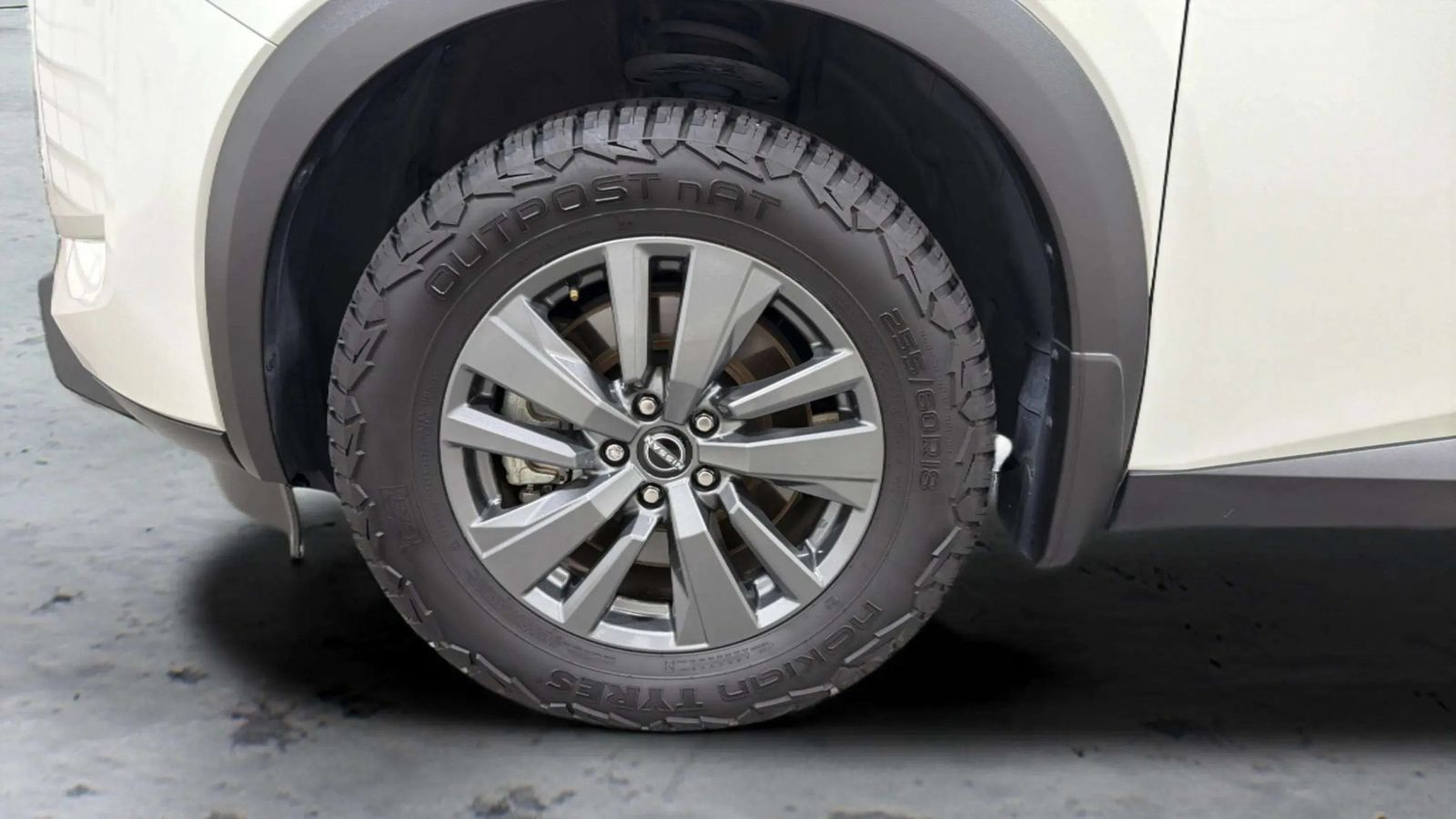 Used 2023 Nissan Pathfinder SV AWD/4WD image 20
