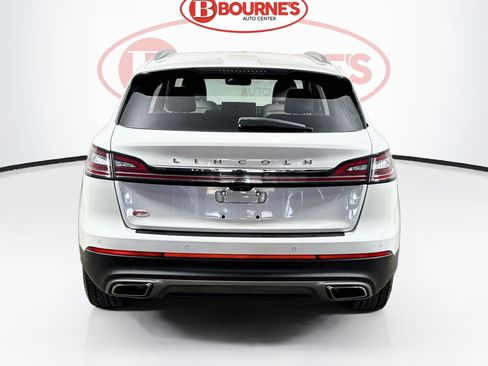 Used 2022 Lincoln Nautilus AWD w/ Premium Package image 9
