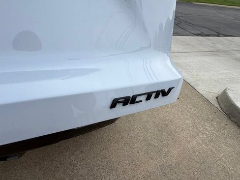 Used 2026 Chevrolet Equinox ACTIV w/ Convenience Package III FWD image 17