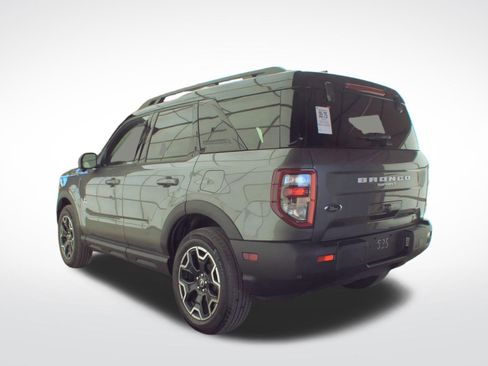 Used 2025 Ford Bronco Sport Outer Banks w/ Outer Banks Tech Package+ AWD/4WD image 8
